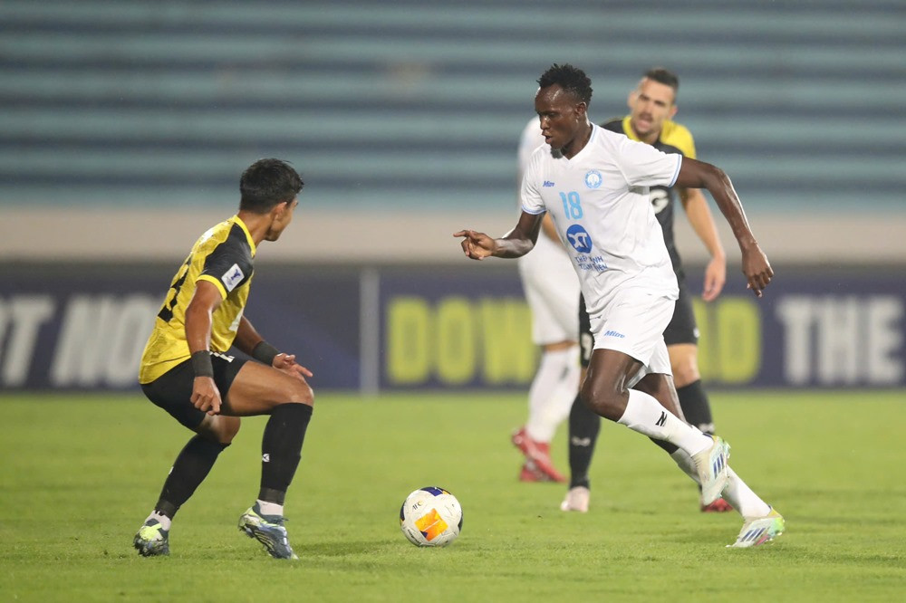 Thắng ngược nghẹt thở ở AFC Champions League 2, CLB Nam Định sắp vượt qua vòng bảng- Ảnh 2. Thắng ngược nghẹt thở ở AFC Champions League 2, CLB Nam Định sắp vượt qua vòng bảng- Ảnh 2.