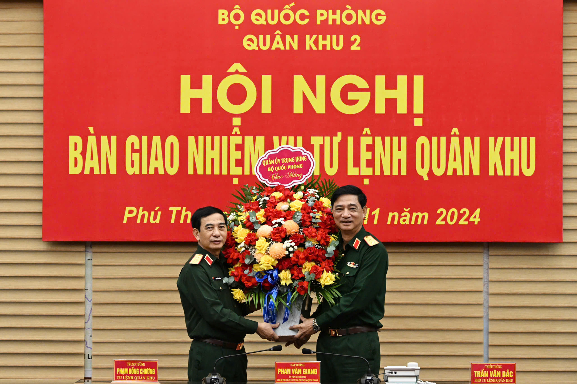 Thiếu tướng Trần Văn Bắc làm tư lệnh Quân khu 2 - Ảnh 2.