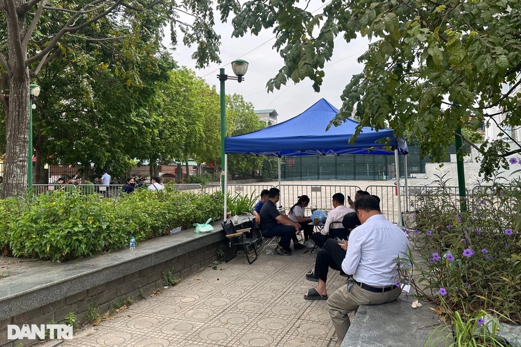 Cò đất lại rao chênh đất đấu giá huyện Hoài Đức tới 500 triệu đồng/lô - 3 Cò đất lại rao chênh đất đấu giá huyện Hoài Đức tới 500 triệu đồng/lô - 3
