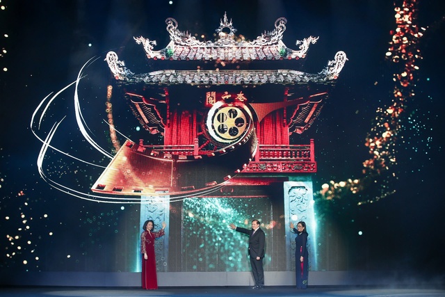 Khai mạc Liên hoan Phim Quốc tế Hà Nội VII: Điện ảnh sáng tạo, cất cánh - Ảnh 2. Khai mạc Liên hoan Phim Quốc tế Hà Nội VII: Điện ảnh sáng tạo, cất cánh - Ảnh 2.