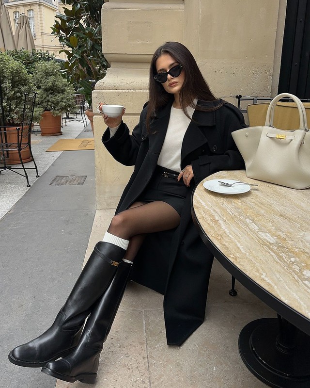 Tạo điểm nhấn cho mọi bản phối mùa đông với tất dài ấm áp- Ảnh 5. Tạo điểm nhấn cho mọi bản phối mùa đông với tất dài ấm áp- Ảnh 5.
