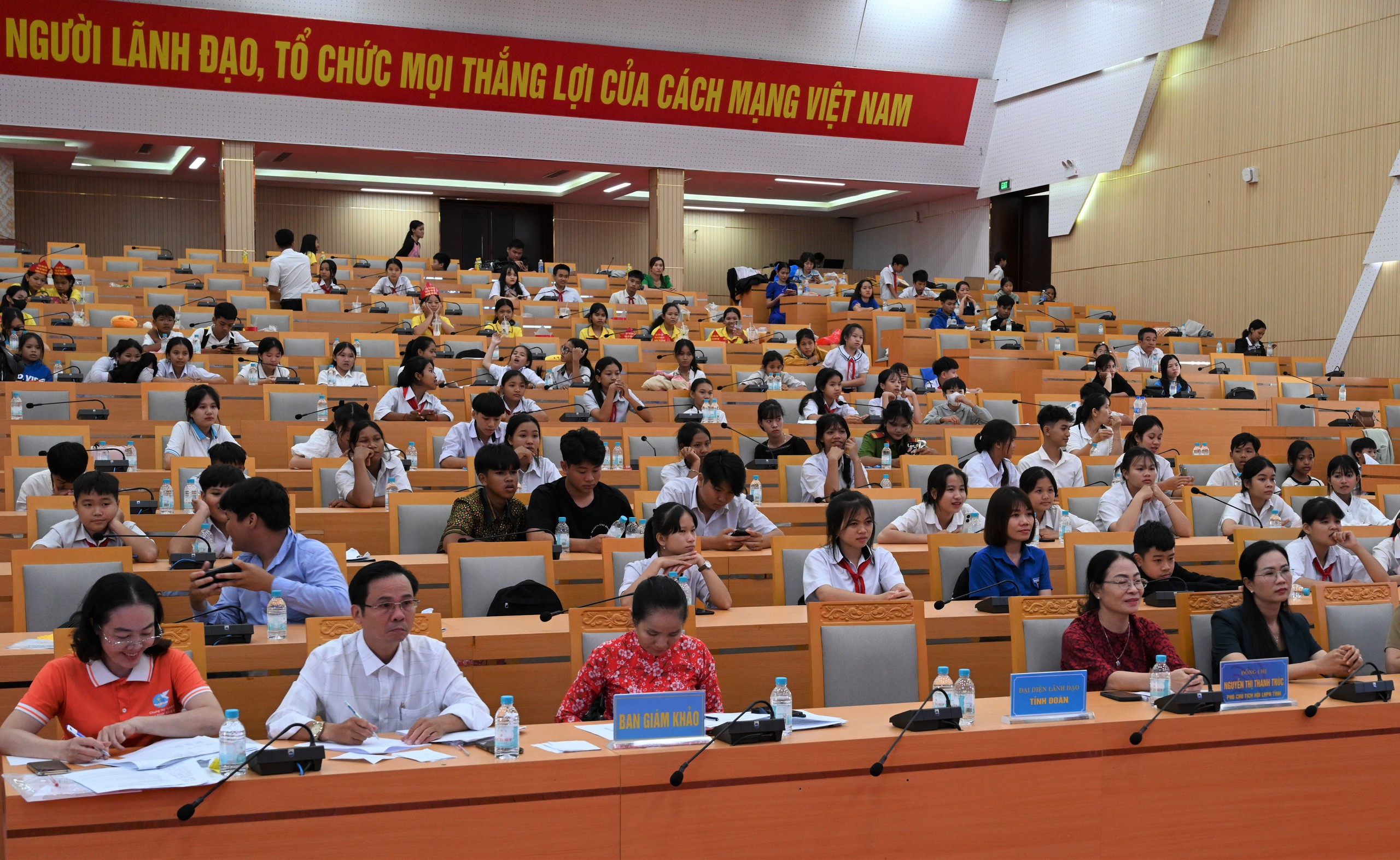 Hội LHPN Bình Phước tổ chức diễn đàn cho CLB "Thủ lĩnh của sự thay đổi"- Ảnh 2. Hội LHPN Bình Phước tổ chức diễn đàn cho CLB "Thủ lĩnh của sự thay đổi"- Ảnh 2.
