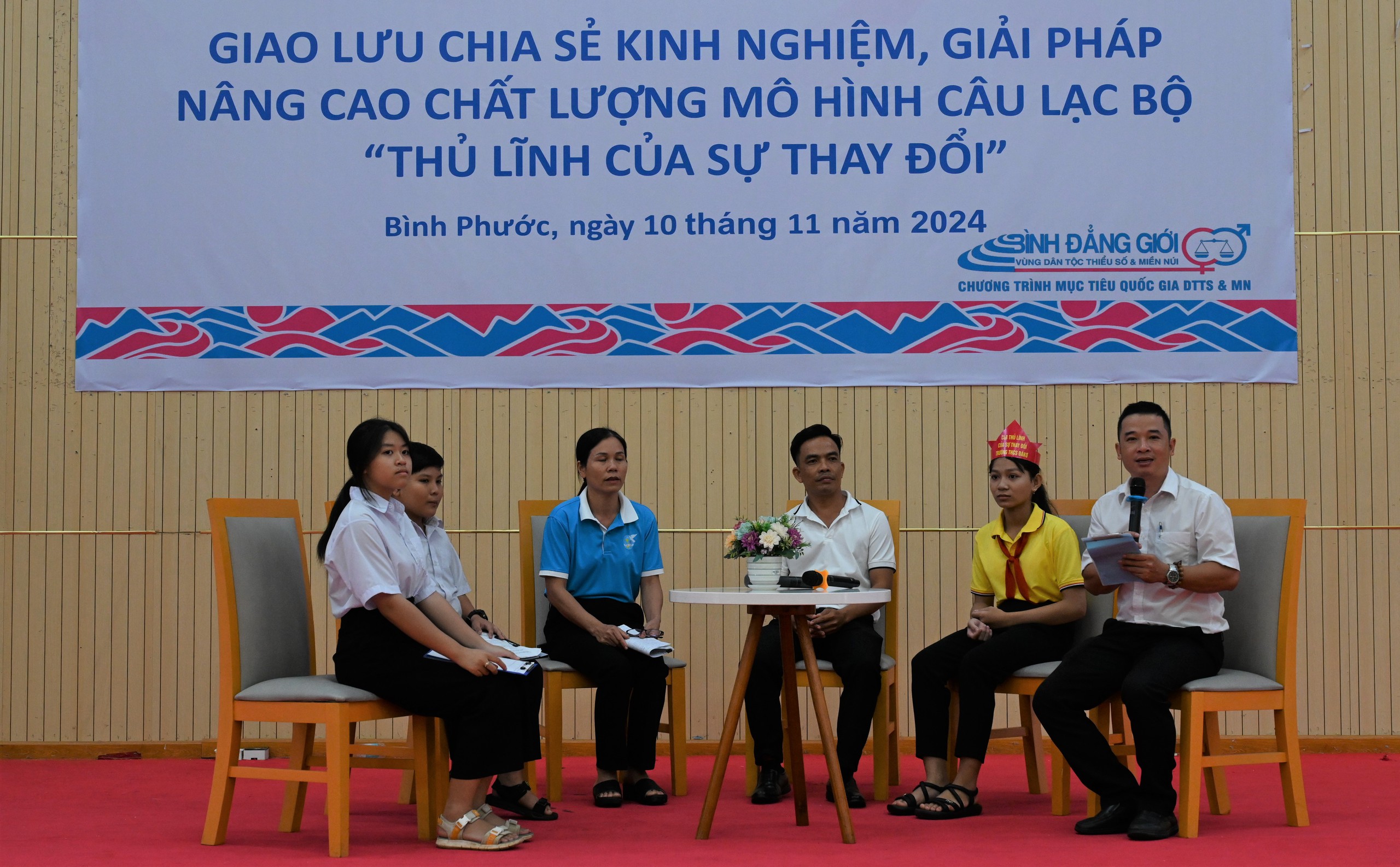 Hội LHPN Bình Phước tổ chức diễn đàn cho CLB "Thủ lĩnh của sự thay đổi"- Ảnh 4. Hội LHPN Bình Phước tổ chức diễn đàn cho CLB "Thủ lĩnh của sự thay đổi"- Ảnh 4.
