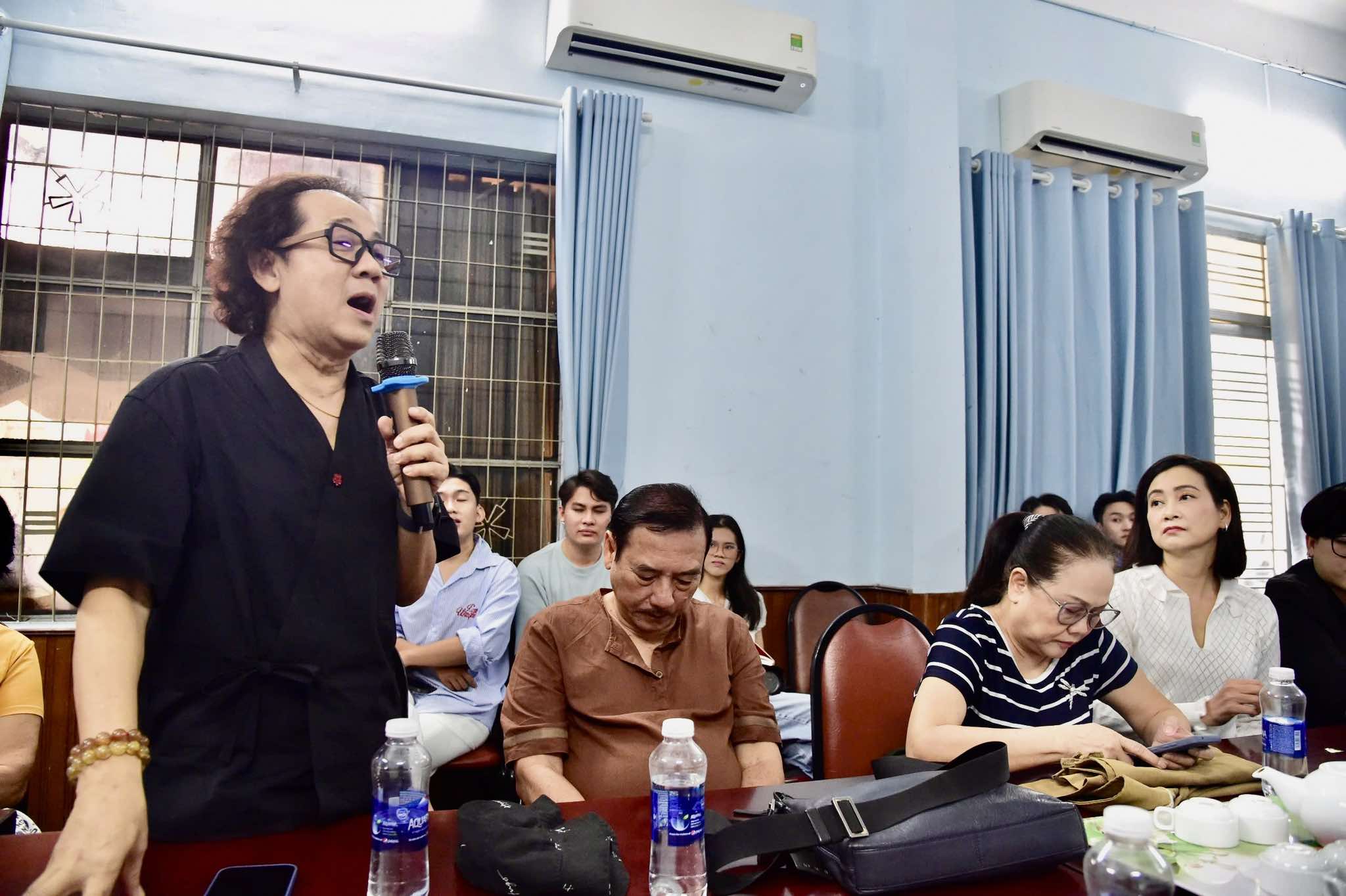 Thành Lộc, Ái Như, Thành Hội nói gì trước thềm Liên hoan sân khấu TP HCM?- Ảnh 4. Thành Lộc, Ái Như, Thành Hội nói gì trước thềm Liên hoan sân khấu TP HCM?- Ảnh 4.