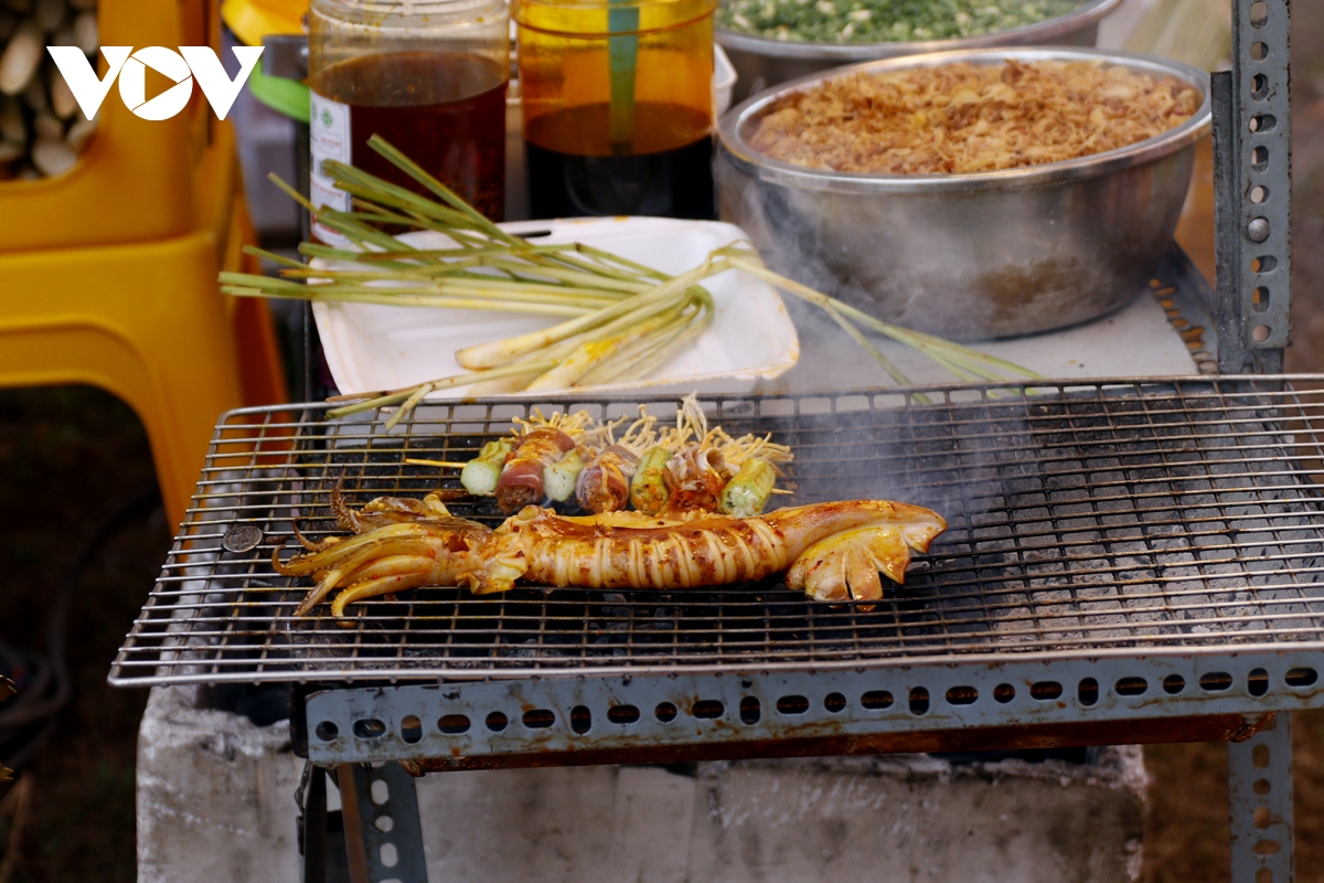 không gian ẩm thực nam bộ tỉnh trà vinh nơi quy tụ món ăn vùng miền hình ảnh 6 khong gian am thuc nam bo tinh tra vinh noi quy tu mon an vung mien hinh anh 6