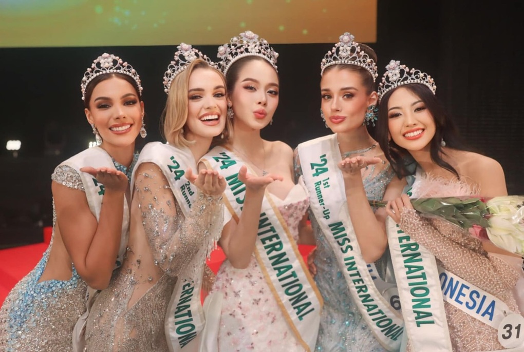 Những phần trình diễn mang vương miện về cho tân Hoa hậu Quốc tế Thanh Thủy - 2 Những phần trình diễn mang vương miện về cho tân Hoa hậu Quốc tế Thanh Thủy - 2