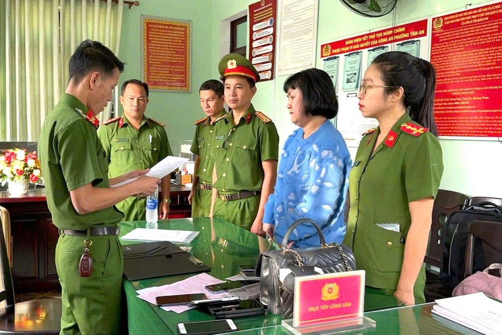 Vụ nợ 1.000 sổ đỏ: Sẽ hoàn thành dự án và ra sổ cho khách mua? - 3 Vụ nợ 1.000 sổ đỏ: Sẽ hoàn thành dự án và ra sổ cho khách mua? - 3