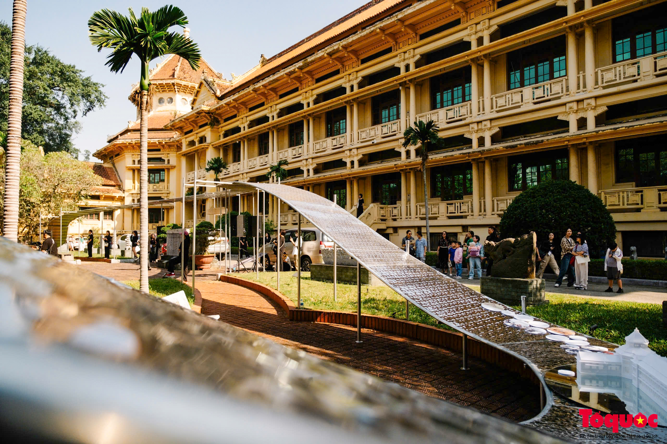 Du khách thích thú khám phá Pavillion “Rồng rắn lên mây” trong lòng Bảo tàng Lịch sử Quốc gia Việt Nam - Ảnh 20. Du khách thích thú khám phá Pavillion “Rồng rắn lên mây” trong lòng Bảo tàng Lịch sử Quốc gia Việt Nam - Ảnh 20.