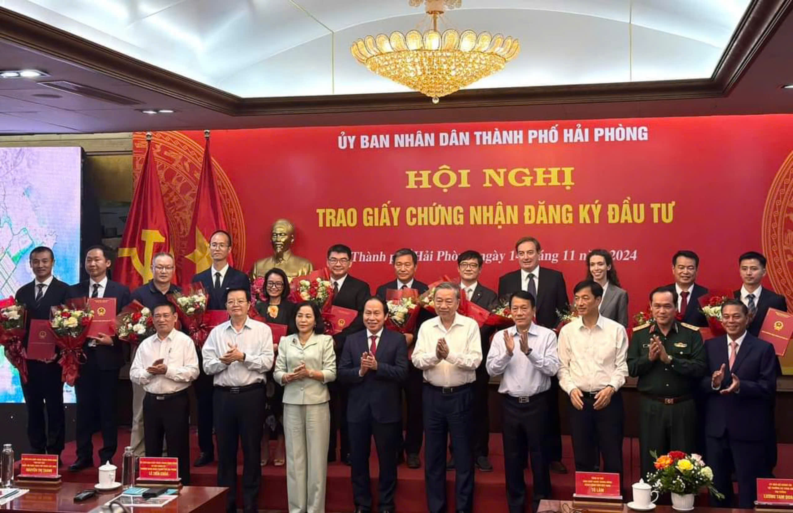 Tổng Bí thư: Xây dựng Bạch Long Vĩ thành pháo đài bảo vệ vùng biển, vùng trời Tổ quốc- Ảnh 6. Tổng Bí thư: Xây dựng Bạch Long Vĩ thành pháo đài bảo vệ vùng biển, vùng trời Tổ quốc- Ảnh 6.