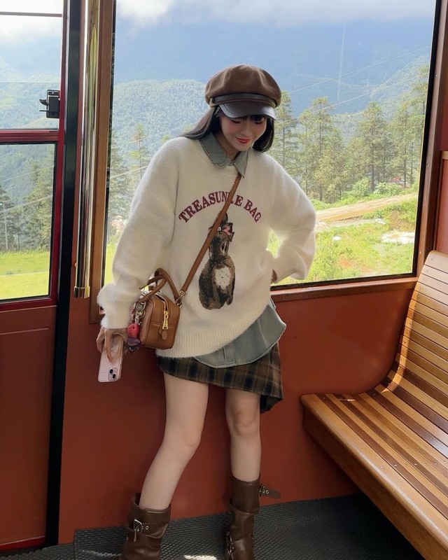 Tận hưởng mùa đông với vẻ đẹp của áo sweater- Ảnh 5. Tận hưởng mùa đông với vẻ đẹp của áo sweater- Ảnh 5.