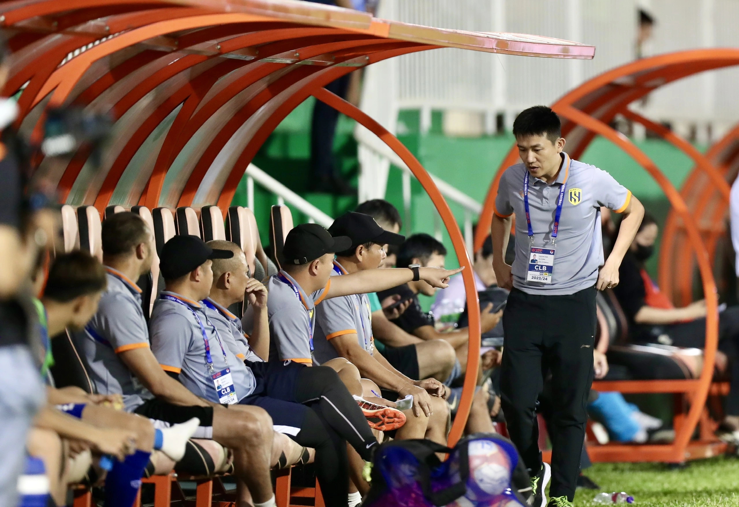 Lịch thi đấu V-League hôm nay: HAGL gặp khó, 'tướng' mới SLNA xuất trận- Ảnh 2. Lịch thi đấu V-League hôm nay: HAGL gặp khó, 'tướng' mới SLNA xuất trận- Ảnh 2.