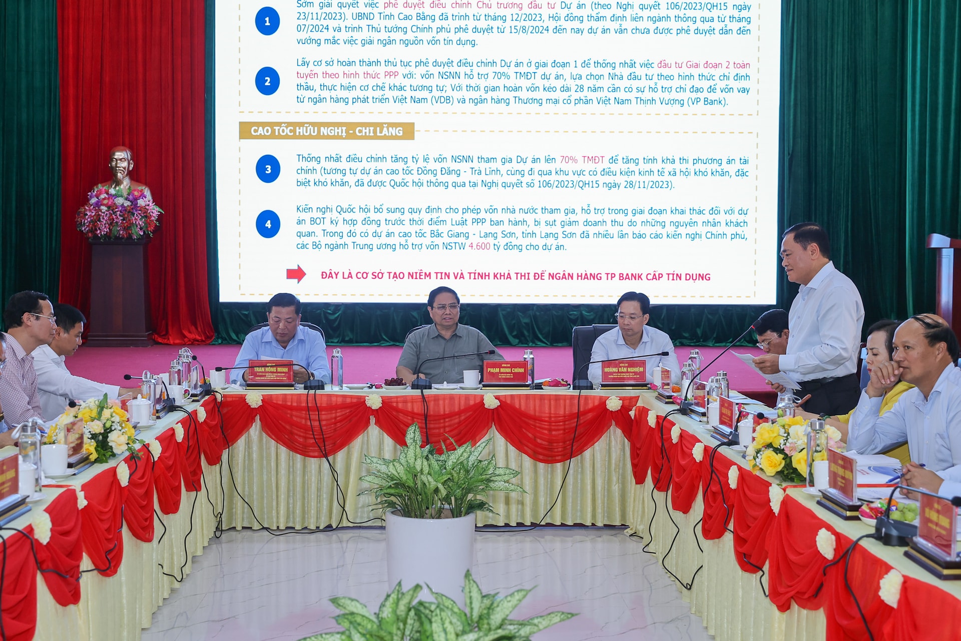 Thủ tướng: Hoàn thành 2 tuyến cao tốc tại Cao Bằng-Lạng Sơn ngay trong 2025- Ảnh 5. Thủ tướng: Hoàn thành 2 tuyến cao tốc tại Cao Bằng-Lạng Sơn ngay trong 2025- Ảnh 5.