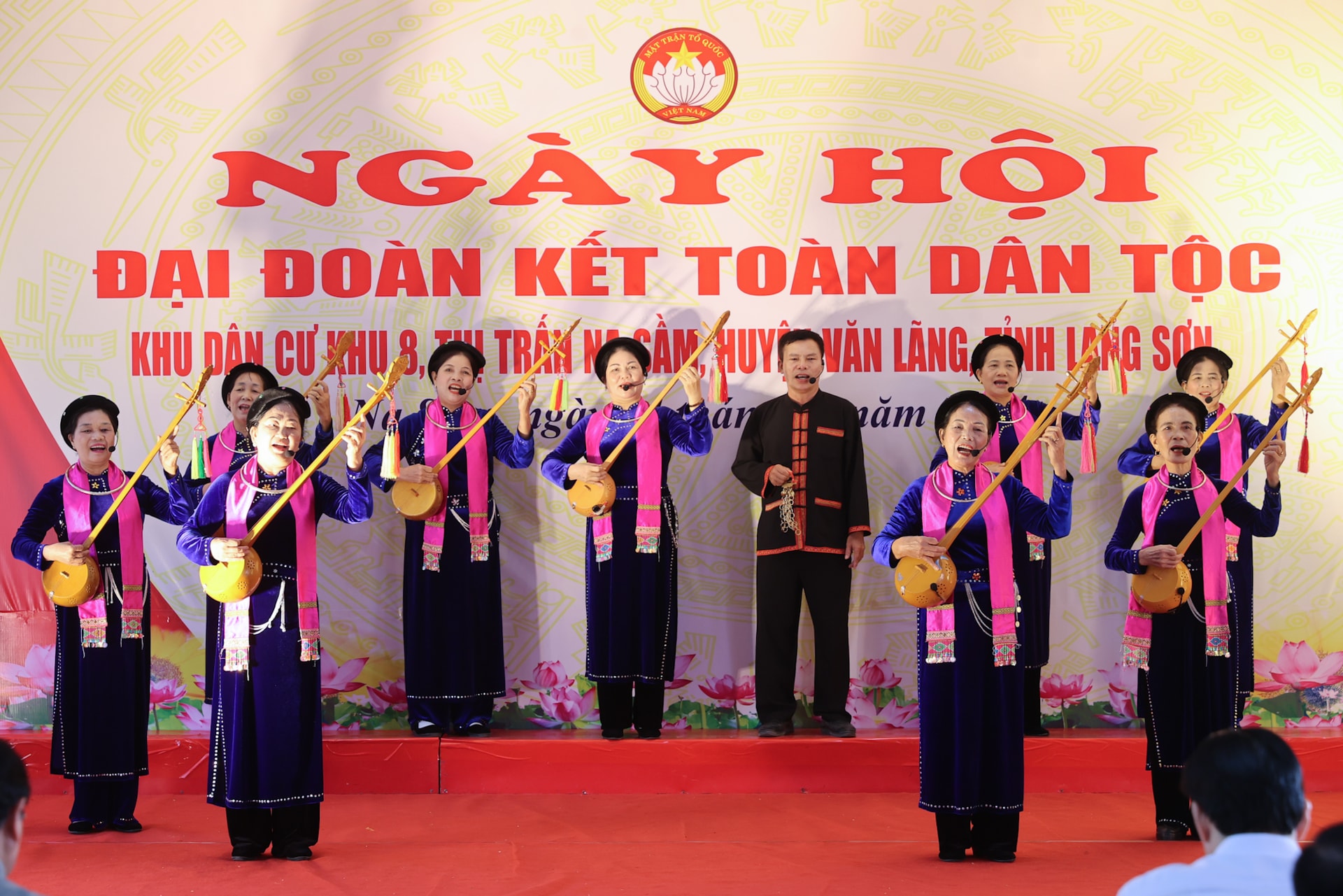 Thủ tướng: Đại đoàn kết để mang lại sản phẩm, hiệu quả cụ thể, không ngừng nâng cao đời sống nhân dân- Ảnh 9. Thủ tướng: Đại đoàn kết để mang lại sản phẩm, hiệu quả cụ thể, không ngừng nâng cao đời sống nhân dân- Ảnh 9.