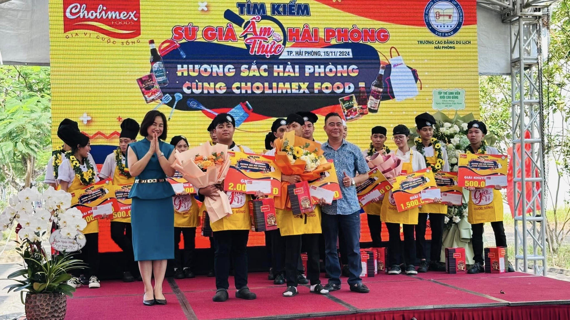1679436208_Ong-trum-truyen-thong-Rupert-Murdoch-92-tuoi-dinh-hon.jpg - Vietnam.vn