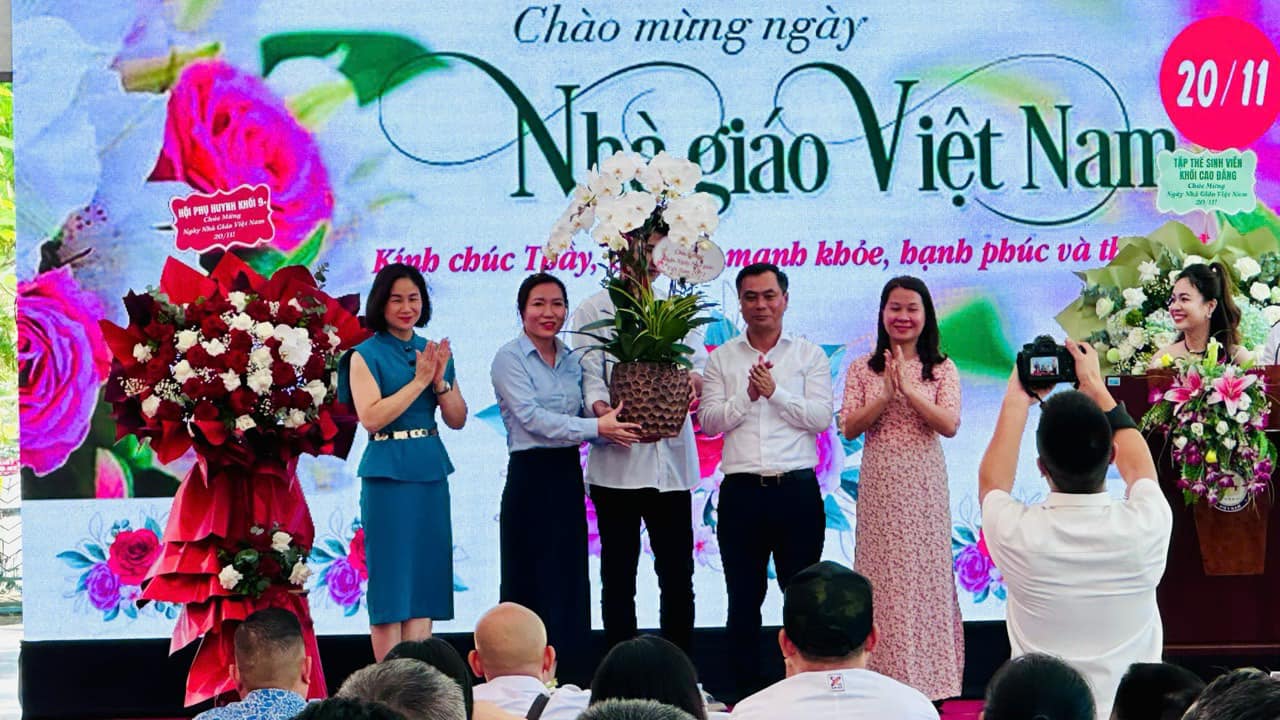 1679424399_Chu-nha-DH-Ton-Duc-Thang-vao-ban-ket-nho.png - Vietnam.vn