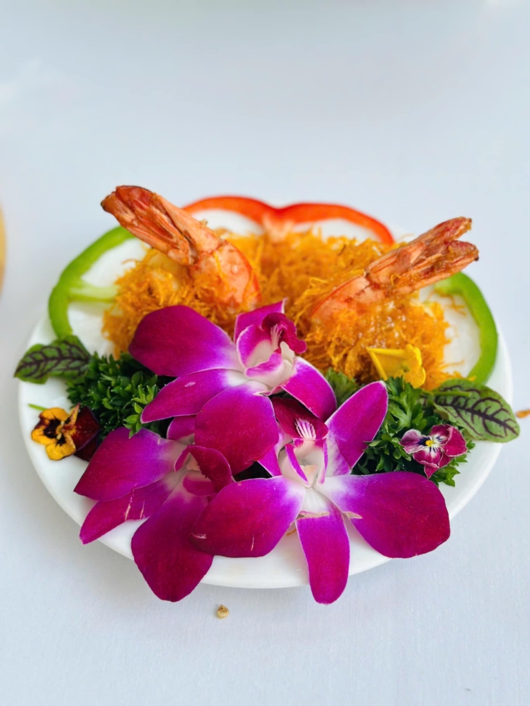 Mặt trái của việc trở thành hot Tiktoker - Vietnam.vn