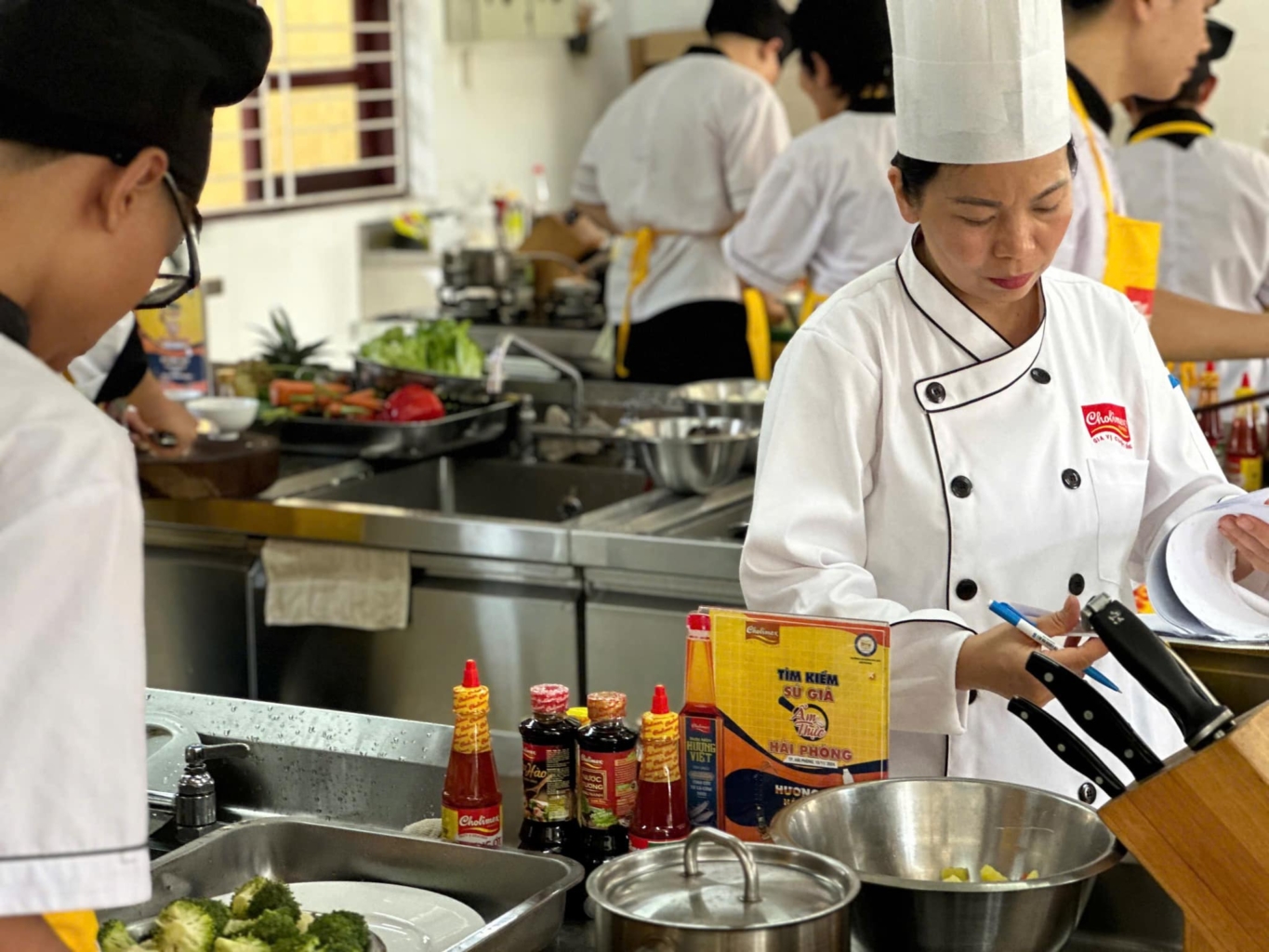 Đội tuyển nữ Việt Nam thi đấu giao hữu trong nước trước khi dự SEA Games 32 - Vietnam.vn