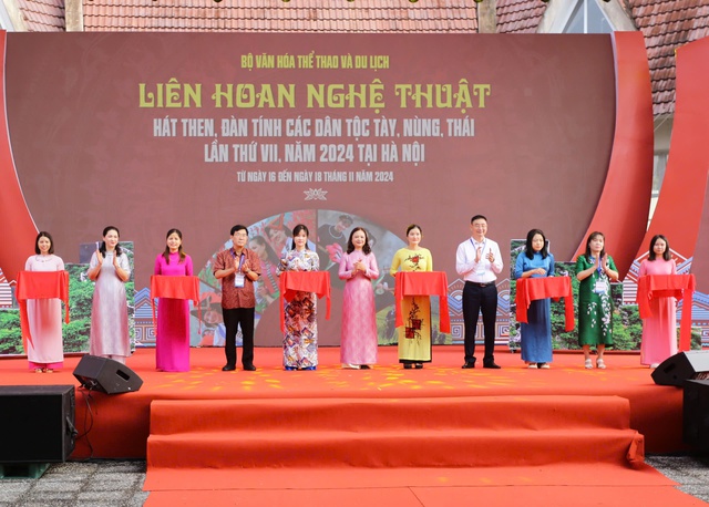 Khai mạc Liên hoan nghệ thuật hát Then, đàn Tính lần thứ VII - Ảnh 2. Khai mạc Liên hoan nghệ thuật hát Then, đàn Tính lần thứ VII - Ảnh 2.