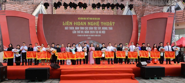 Khai mạc Liên hoan nghệ thuật hát Then, đàn Tính lần thứ VII - Ảnh 3. Khai mạc Liên hoan nghệ thuật hát Then, đàn Tính lần thứ VII - Ảnh 3.