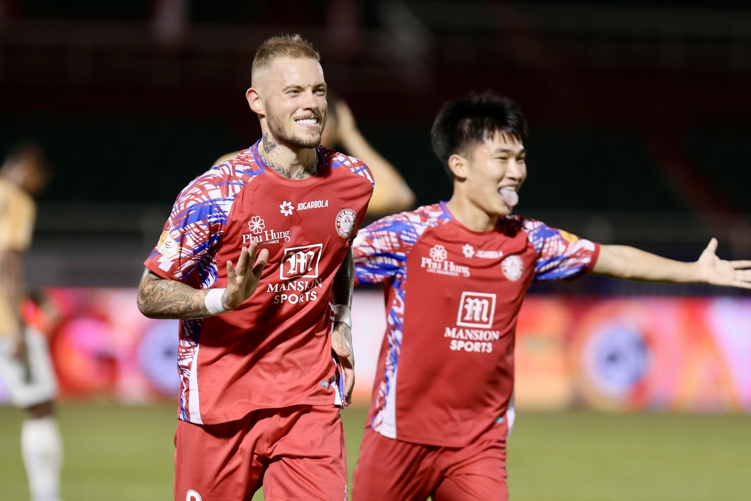 CLB TP.HCM thắng sốc đội CAHN, ngắt chuỗi 6 trận 'tịt ngòi'- Ảnh 6. CLB TP.HCM thắng sốc đội CAHN, ngắt chuỗi 6 trận 'tịt ngòi'- Ảnh 6.