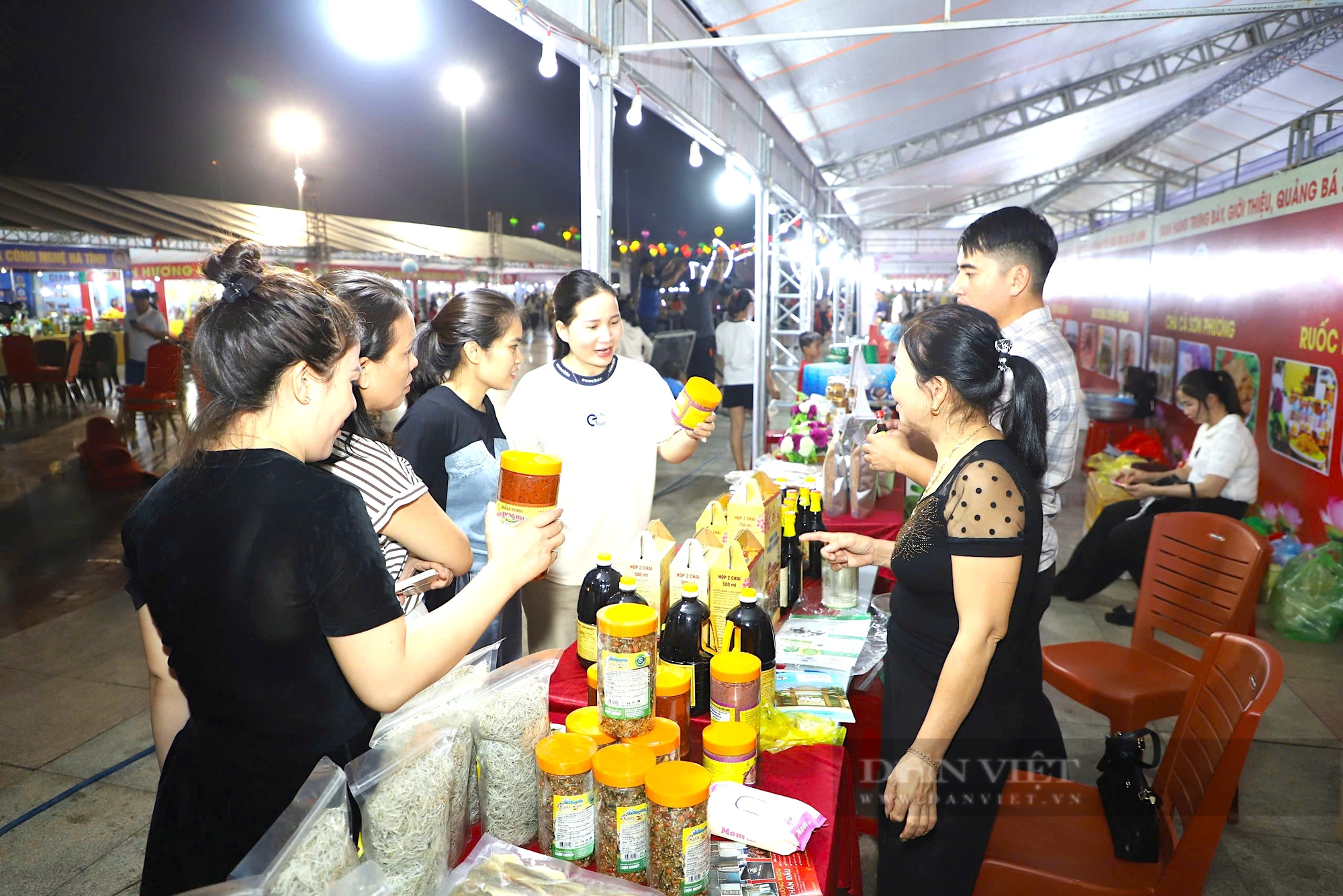 Hàng trăm sản vật địa phương tại Lễ hội cam và các sản phẩm Hà Tĩnh năm 2024 - Ảnh 7.