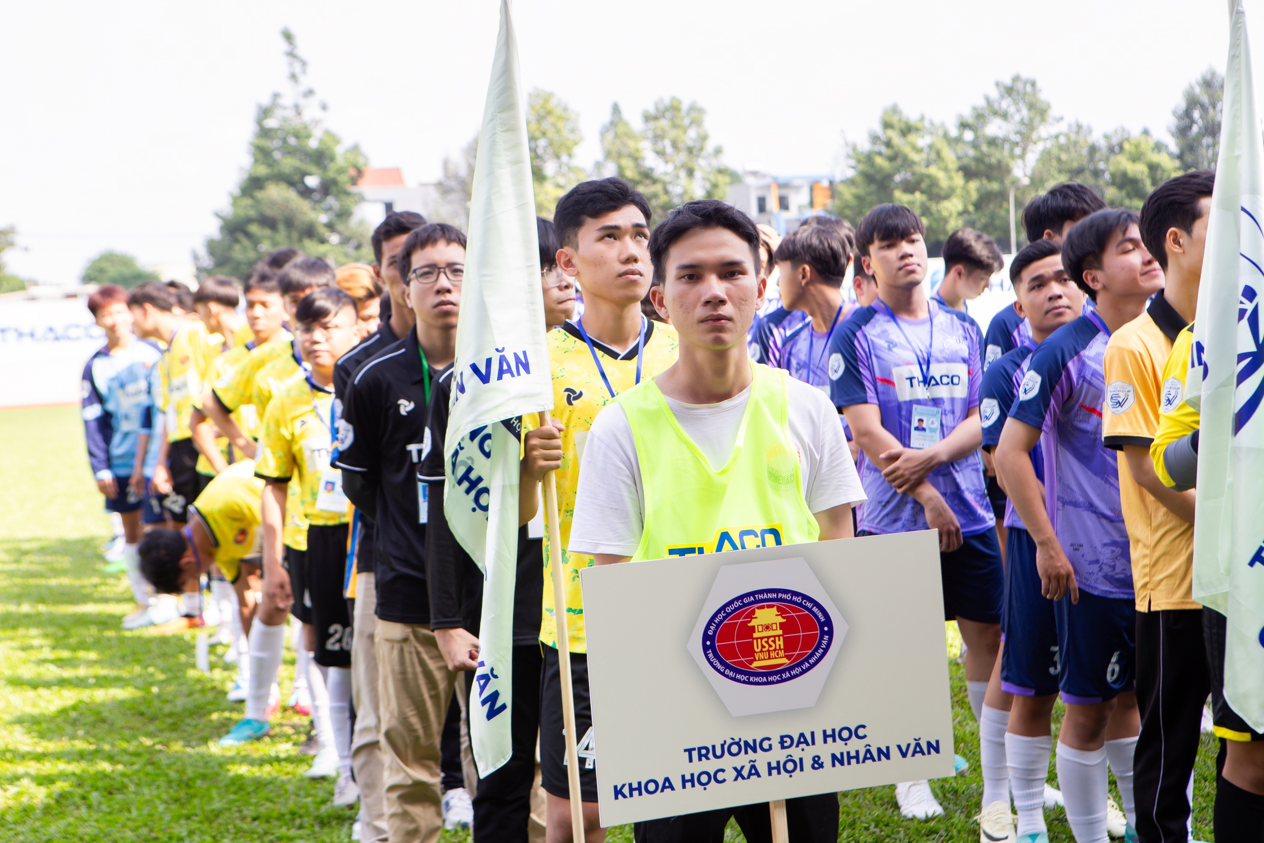 Ấn tượng lễ khai mạc giải bóng đá sinh viên ĐHQG TP.HCM - THACO Cup 2024- Ảnh 9. Ấn tượng lễ khai mạc giải bóng đá sinh viên ĐHQG TP.HCM - THACO Cup 2024- Ảnh 9.