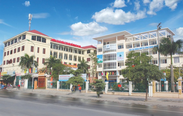 Trường Cán bộ quản lý Văn hoá, Thể thao và Dư lịch đón nhận Huân chương Lao động hạng Nhất: Một chặng đường vẻ vang - Ảnh 3. Trường Cán bộ quản lý Văn hoá, Thể thao và Dư lịch đón nhận Huân chương Lao động hạng Nhất: Một chặng đường vẻ vang - Ảnh 3.