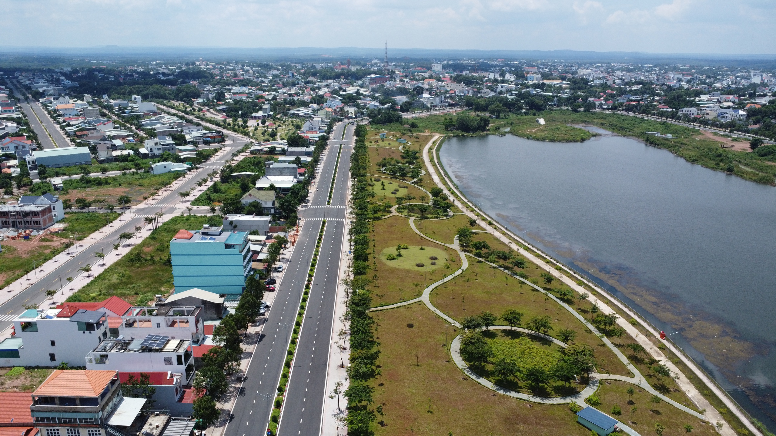 Giải Bình Phước marathon – Trường Tươi Group lần II: 'Những bước chạy của chiến binh xanh'- Ảnh 4. Giải Bình Phước marathon – Trường Tươi Group lần II: 'Những bước chạy của chiến binh xanh'- Ảnh 4.