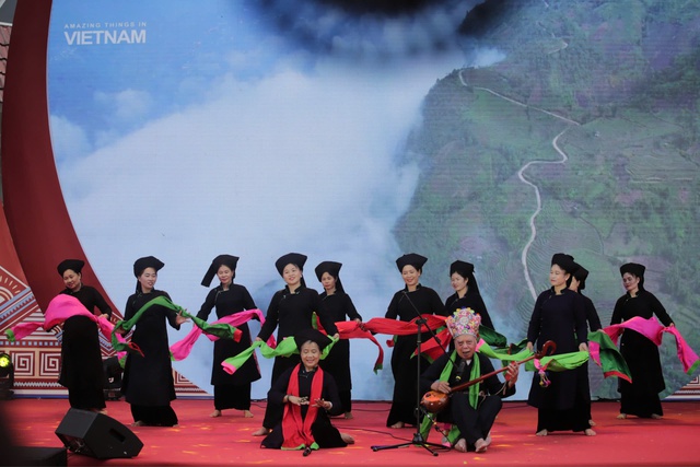 Bế mạc Liên hoan nghệ thuật hát Then, đàn Tính các dân tộc Tày, Nùng Thái lần thứ VII - Ảnh 5. Bế mạc Liên hoan nghệ thuật hát Then, đàn Tính các dân tộc Tày, Nùng Thái lần thứ VII - Ảnh 5.