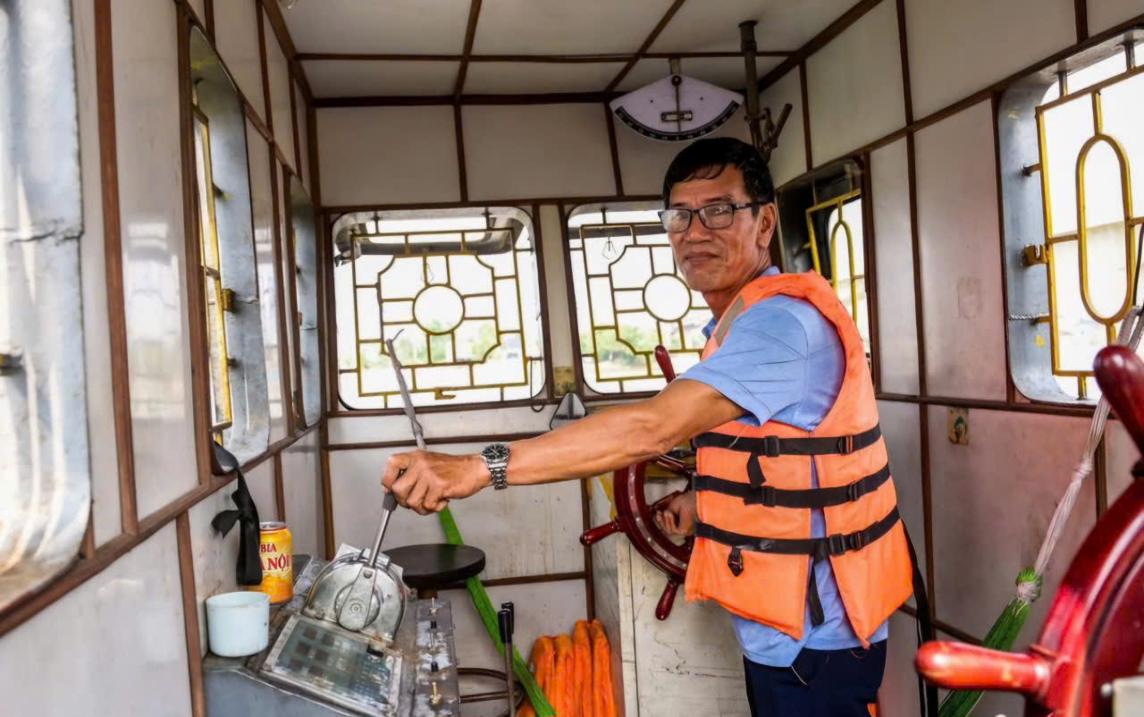 Bâng khuâng những chuyến phà vượt sông Đào trước ngày cầu Đống Cao thông xe- Ảnh 3. Bâng khuâng những chuyến phà vượt sông Đào trước ngày cầu Đống Cao thông xe- Ảnh 3.