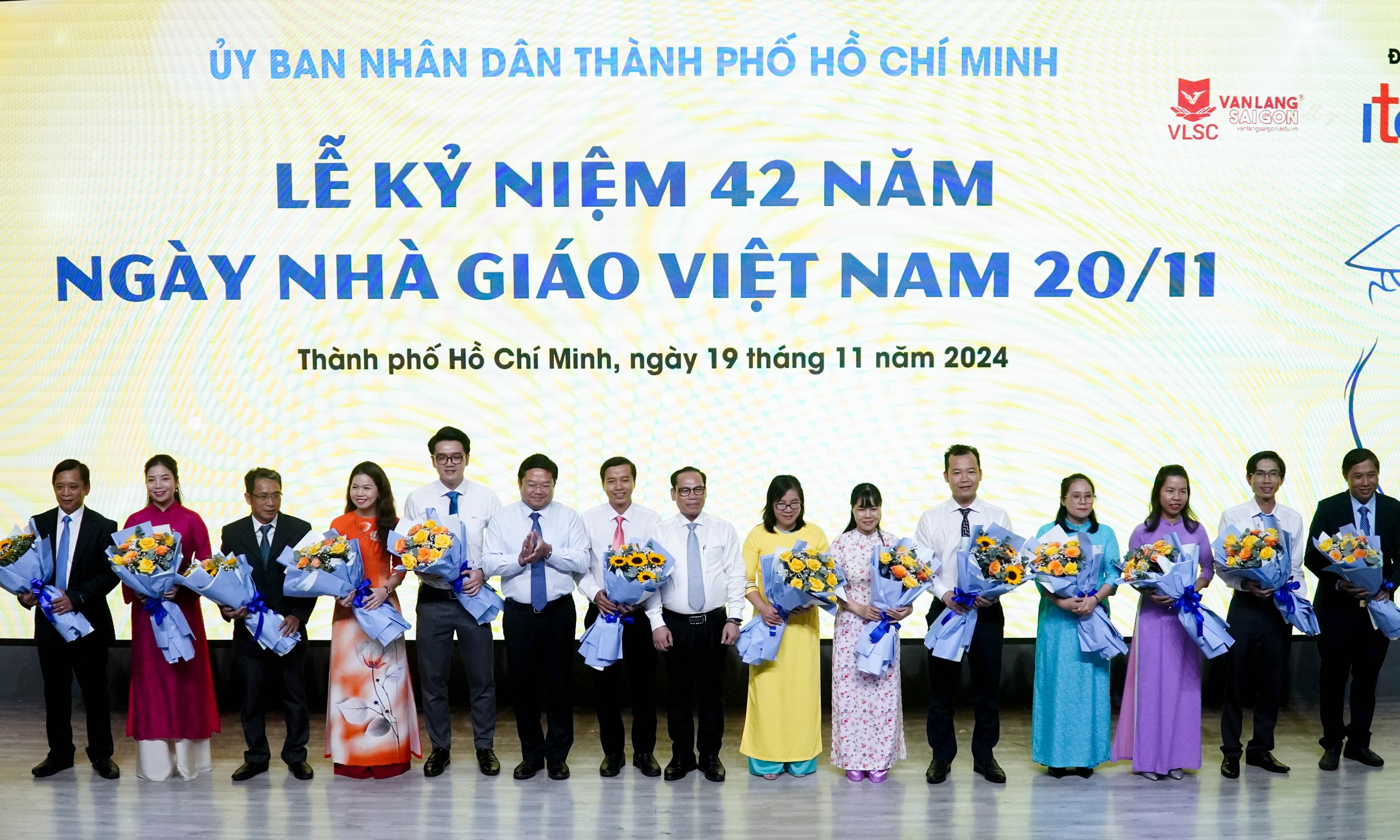 Vinh danh 10 nhà giáo nhận giải thưởng Trần Đại Nghĩa- Ảnh 3. Vinh danh 10 nhà giáo nhận giải thưởng Trần Đại Nghĩa- Ảnh 3.