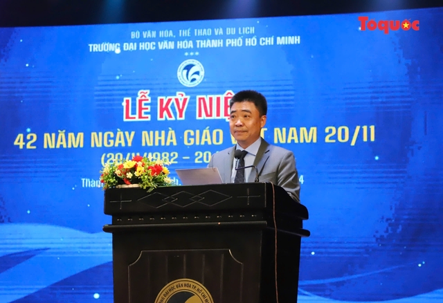 Thứ trưởng Tạ Quang Đông thăm và chúc mừng các cơ sở đào tạo tại TP.HCM nhân Ngày Nhà giáo Việt Nam 20/11 - Ảnh 6. Thứ trưởng Tạ Quang Đông thăm và chúc mừng các cơ sở đào tạo tại TP.HCM nhân Ngày Nhà giáo Việt Nam 20/11 - Ảnh 6.