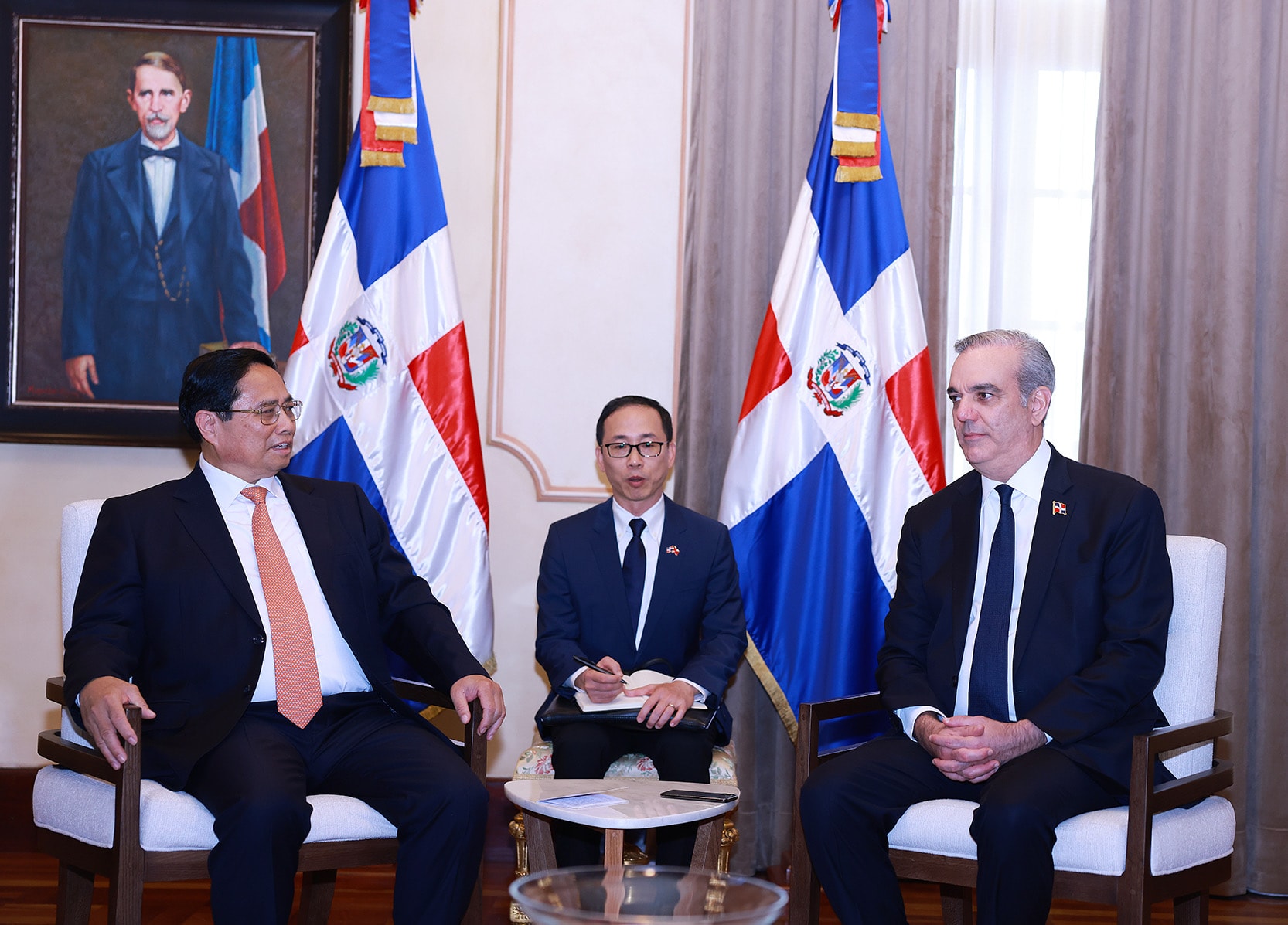 Thủ tướng Phạm Minh Chính hội đàm với Tổng thống Cộng hòa Dominica- Ảnh 2. Thủ tướng Phạm Minh Chính hội đàm với Tổng thống Cộng hòa Dominica- Ảnh 2.