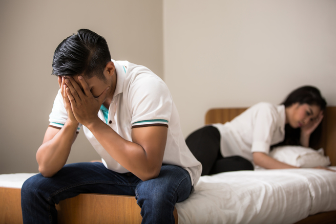 Cưới 15 ngày, vợ nhất quyết không thay quần áo khi ngủ, bắt tắt đèn lúc lại gần: Chồng bí mật tìm hiểu, run lên với điều nhìn thấy- Ảnh 5. Cưới 15 ngày, vợ nhất quyết không thay quần áo khi ngủ, bắt tắt đèn lúc lại gần: Chồng bí mật tìm hiểu, run lên với điều nhìn thấy- Ảnh 5.