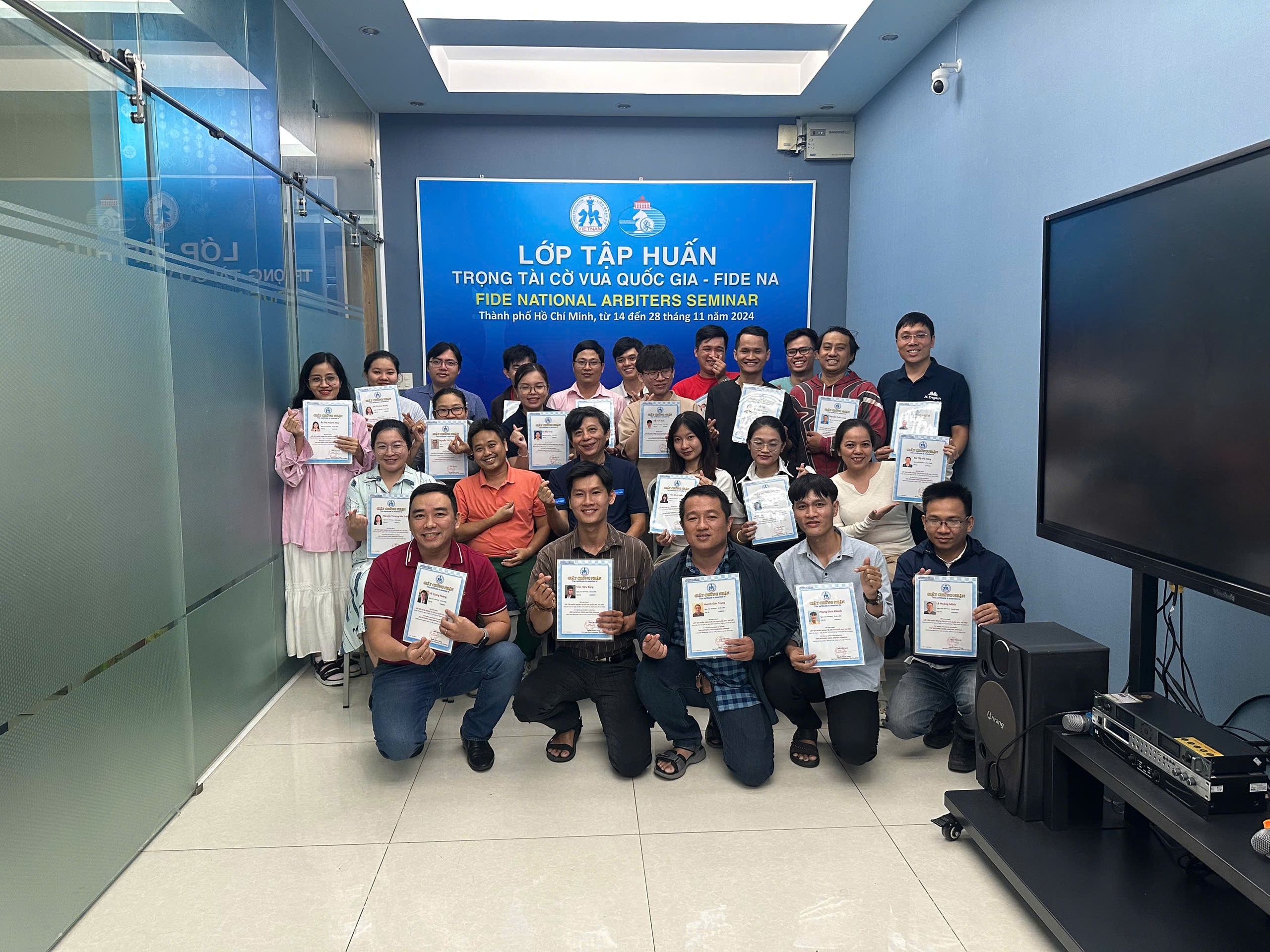 Độc đáo chiếc cúp mạ vàng giải cờ vua KPNest 2024 sắp khởi tranh tại TP.HCM- Ảnh 6. Độc đáo chiếc cúp mạ vàng giải cờ vua KPNest 2024 sắp khởi tranh tại TP.HCM- Ảnh 6.