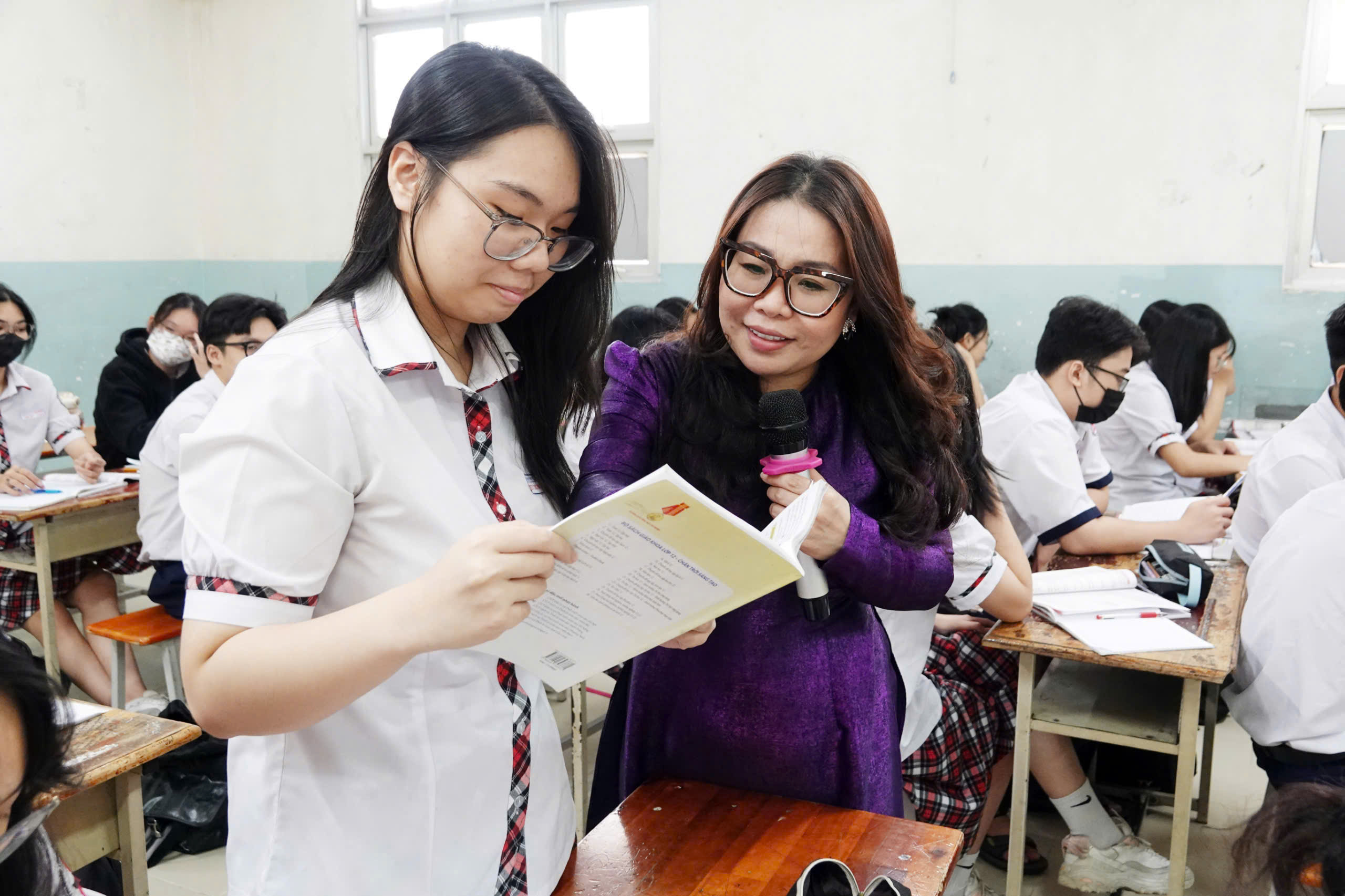 Ngành giáo dục được tuyển dụng giáo viên: Quyền phải gắn với trách nhiệm- Ảnh 2. Ngành giáo dục được tuyển dụng giáo viên: Quyền phải gắn với trách nhiệm- Ảnh 2.