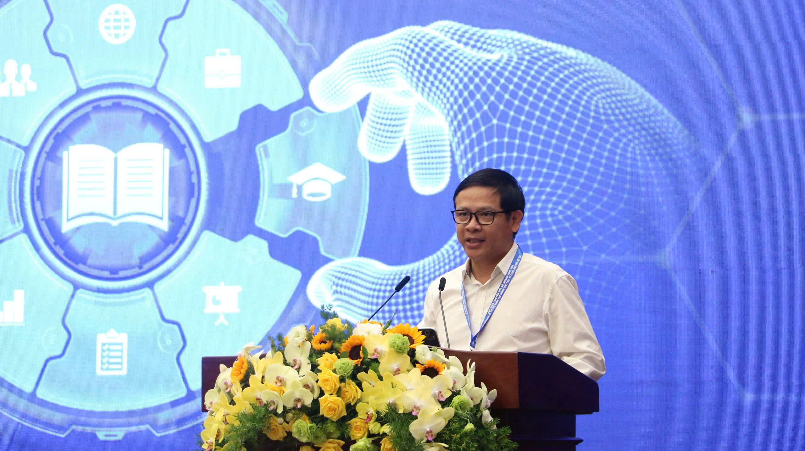 Dùng trí tuệ nhân tạo xây dựng lộ trình học tập riêng cho từng học sinh- Ảnh 3. Dùng trí tuệ nhân tạo xây dựng lộ trình học tập riêng cho từng học sinh- Ảnh 3.