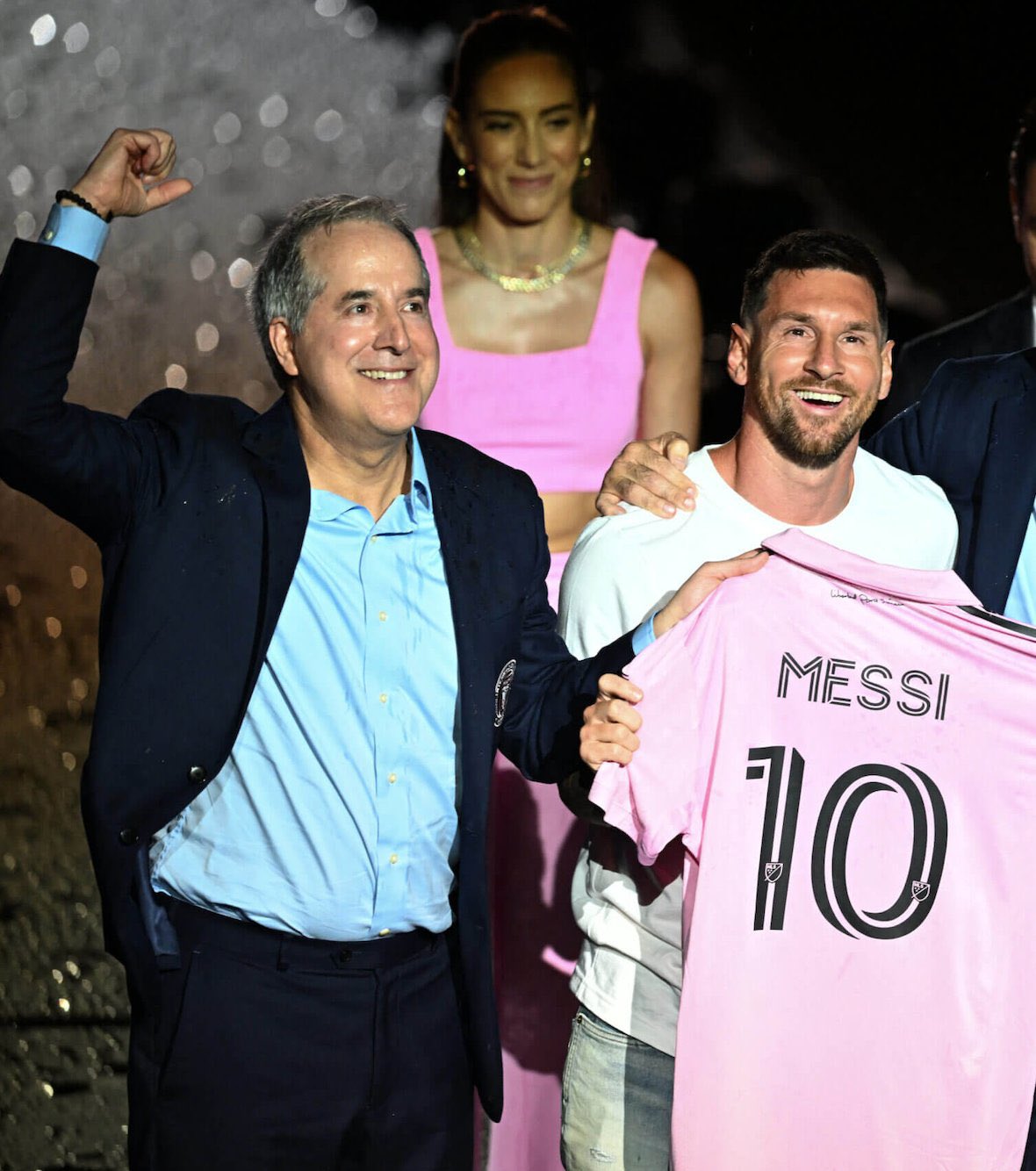 Messi sẽ gắn bó với Inter Miami đến năm 2026 Messi sẽ gắn bó với Inter Miami đến năm 2026