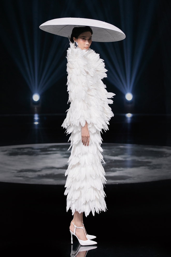 Thanh Hằng và Bảo Ngọc trình diễn ấn tượng trong show Hà Thanh Việt- Ảnh 7. Thanh Hằng và Bảo Ngọc trình diễn ấn tượng trong show Hà Thanh Việt- Ảnh 7.