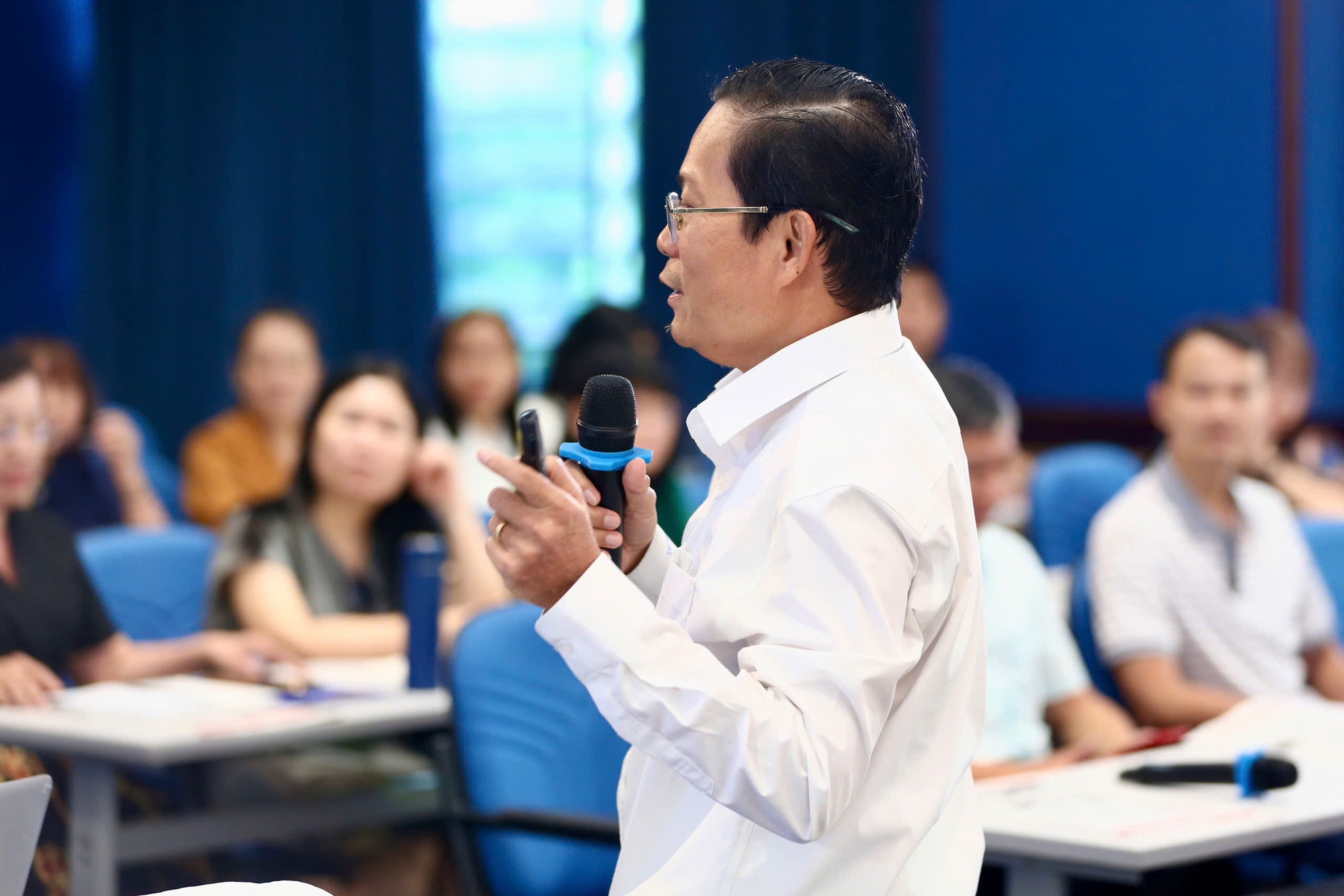 Lãnh đạo của gần 50 trường THPT tham dự bồi dưỡng về “Kỹ năng ứng xử với báo chí - truyền thông”- Ảnh 7. Lãnh đạo của gần 50 trường THPT tham dự bồi dưỡng về “Kỹ năng ứng xử với báo chí - truyền thông”- Ảnh 7.