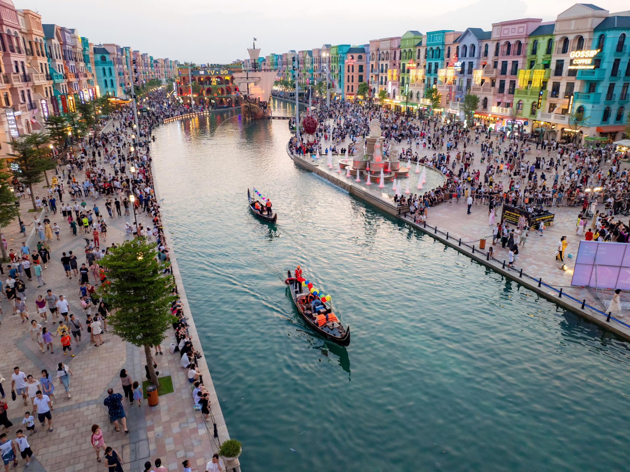 Du khách lên lịch đến Ocean City để trải nghiệm Giáng sinh độc đáo chưa từng có- Ảnh 2. Du khách lên lịch đến Ocean City để trải nghiệm Giáng sinh độc đáo chưa từng có- Ảnh 2.