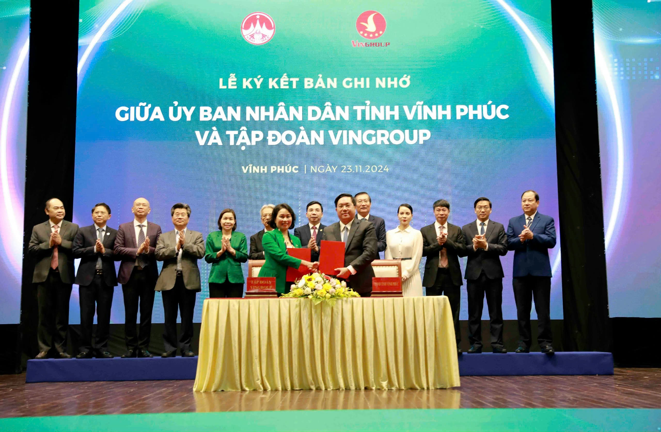 Vĩnh Phúc và Tập đoàn Vingroup ký thỏa thuận hợp tác về chuyển đổi xanh- Ảnh 3. Vĩnh Phúc và Tập đoàn Vingroup ký thỏa thuận hợp tác về chuyển đổi xanh- Ảnh 3.