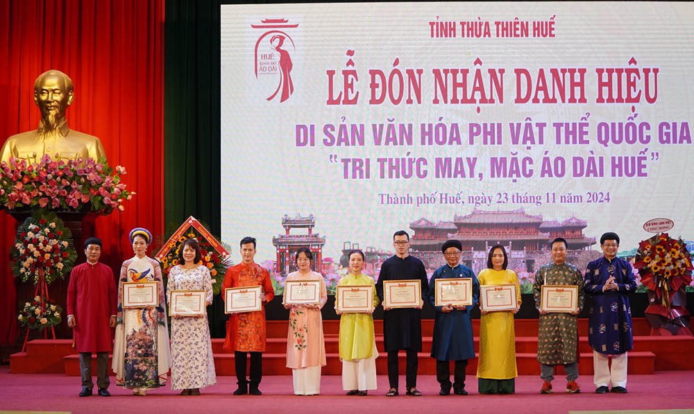 Tiếp tục nỗ lực bảo tồn và lan tỏa giá trị của Áo dài Huế - ảnh 2
