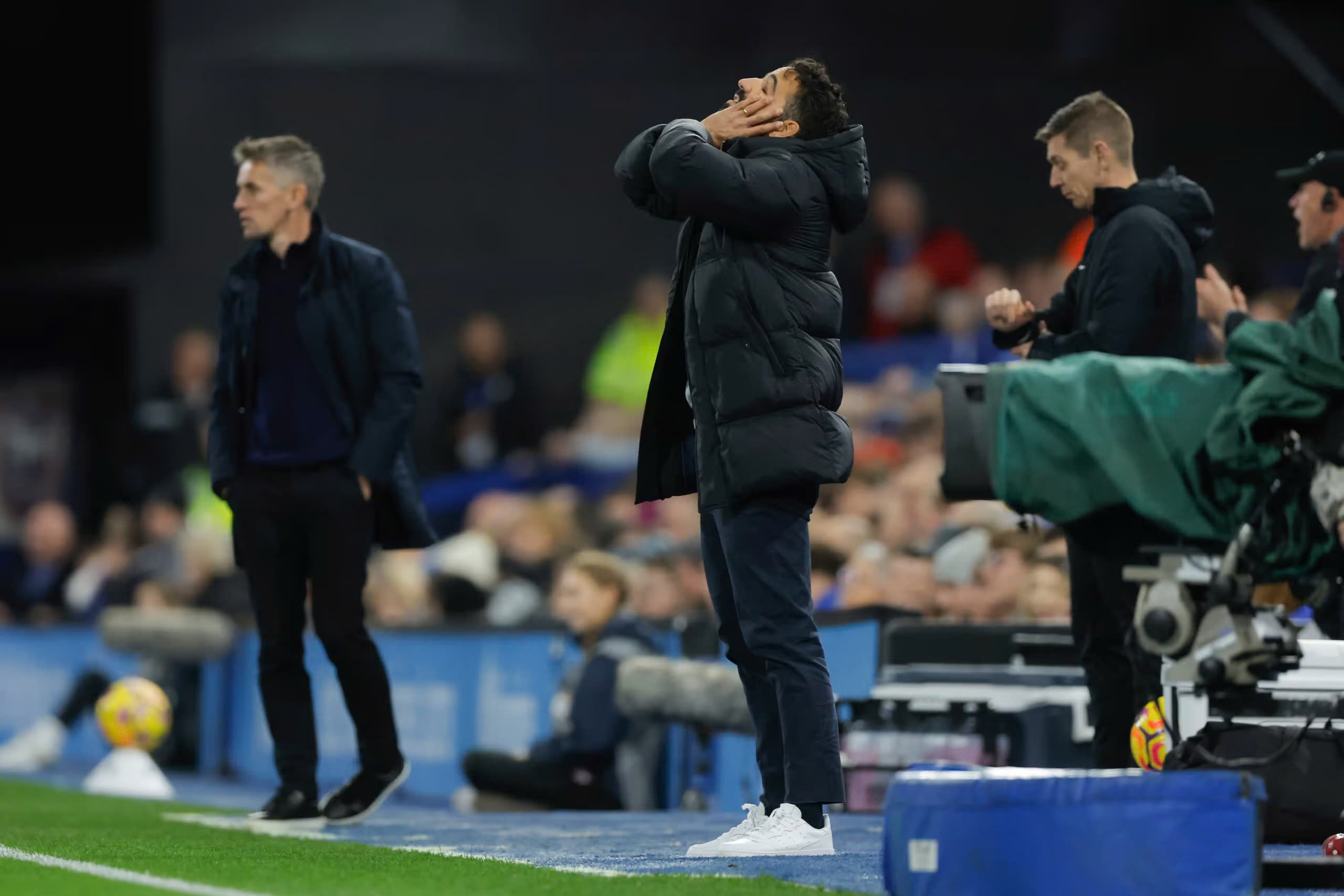 Tân HLV Amorim mang đến ‘đặc sản’ ngày ra mắt, M.U hòa vất vả Ipswich Town- Ảnh 3. Tân HLV Amorim mang đến ‘đặc sản’ ngày ra mắt, M.U hòa vất vả Ipswich Town- Ảnh 3.