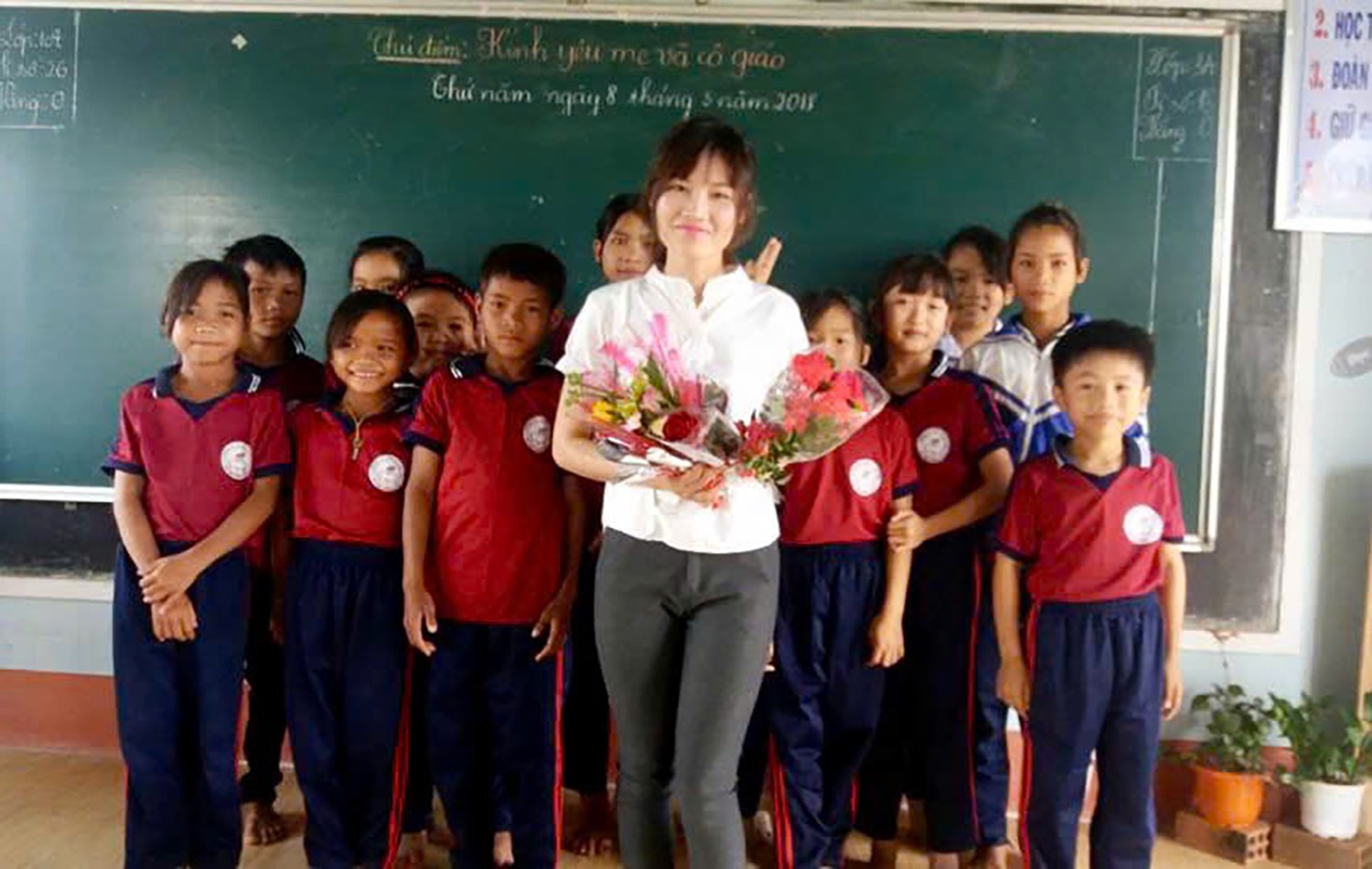 Cô giáo vùng cao: Người thắp sáng ước mơ từ những điều giản dị- Ảnh 6. Cô giáo vùng cao: Người thắp sáng ước mơ từ những điều giản dị- Ảnh 6.