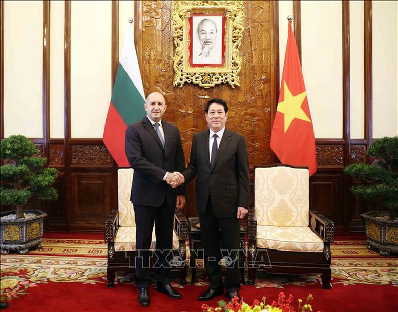 Chủ tịch nước Lương Cường chủ trì lễ đón chính thức Tổng thống Bulgaria- Ảnh 7. Chủ tịch nước Lương Cường chủ trì lễ đón chính thức Tổng thống Bulgaria- Ảnh 7.