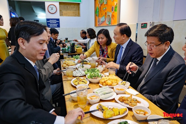 Lễ hội Văn hóa Ẩm thực Hà Nội hội tụ tinh hoa ẩm thực đặc sắc trong và ngoài nước - Ảnh 2. Lễ hội Văn hóa Ẩm thực Hà Nội hội tụ tinh hoa ẩm thực đặc sắc trong và ngoài nước - Ảnh 2.