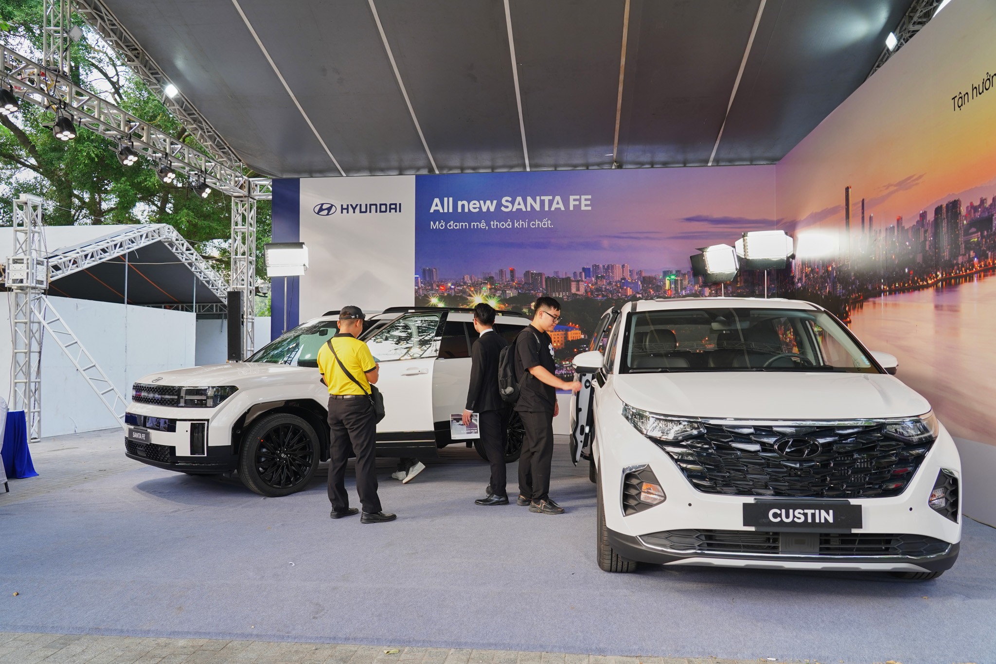 Hyundai Thành Công Việt Nam đồng hành cùng Vnexpress Marathon Ha Noi Midnight 2024 Hyundai Thanh Cong Cup Hyundai Thành Công Việt Nam đồng hành cùng Vnexpress Marathon Ha Noi Midnight 2024 Hyundai Thanh Cong Cup