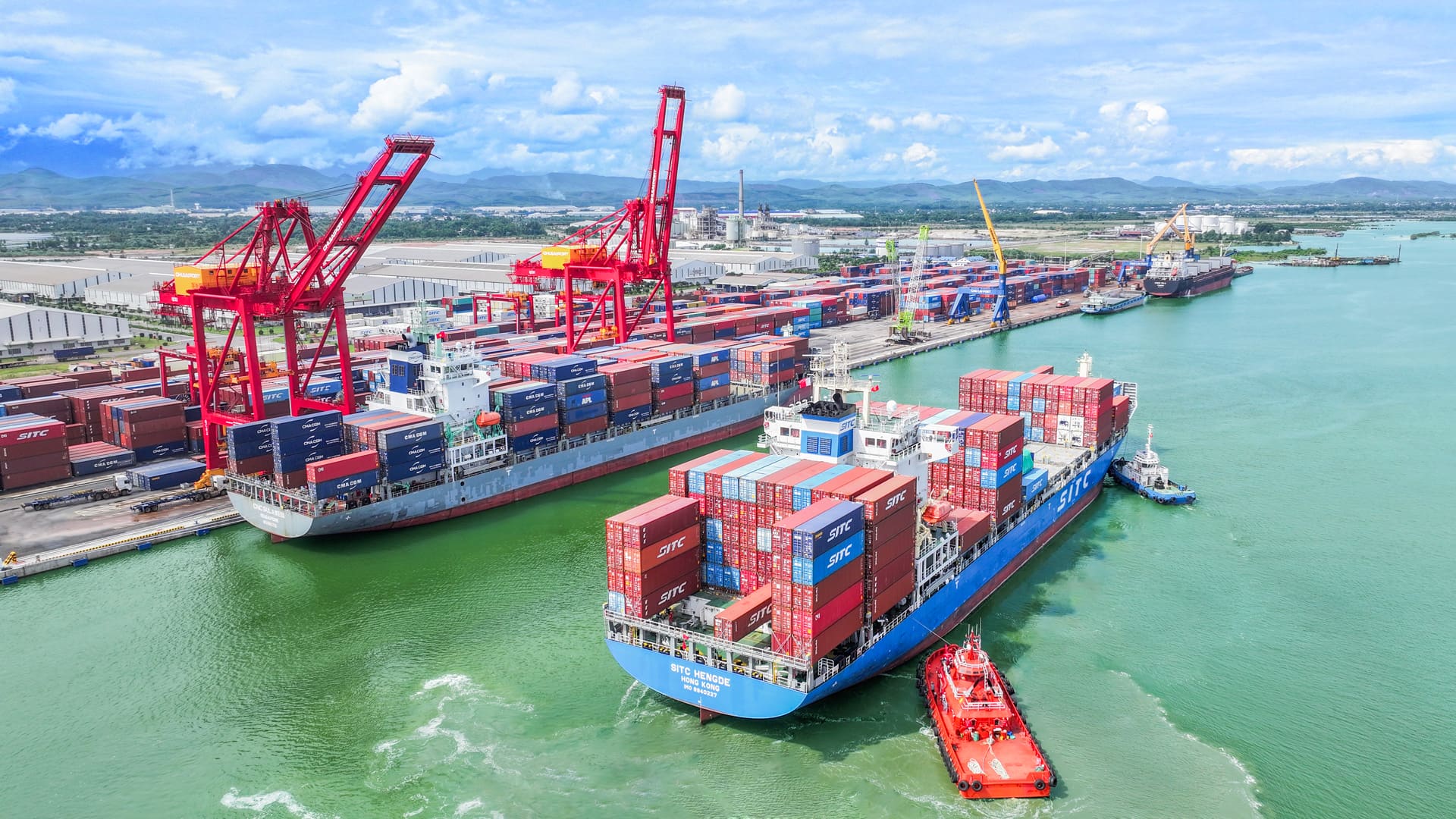 Cảng Chu Lai tiếp nhận 3 tàu container: SITC HENGDE, CNC SULAWESI, HAIAN BELL 1
