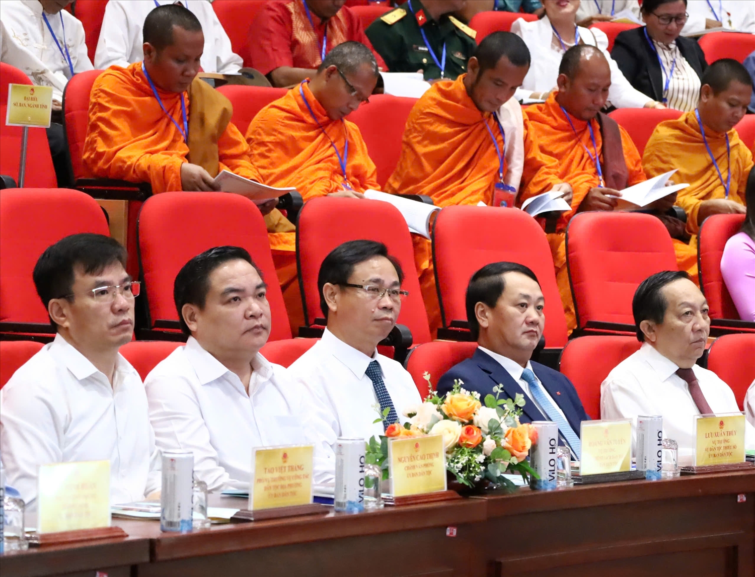 Bộ trưởng, Chủ nhiệm Ủy ban Dân tộc Hầu A Lềnh cùng các đại biểu tham dự Đại hội đại biểu các DTTS tỉnh Vĩnh Long lần thứ IV, năm 2024 Bộ trưởng, Chủ nhiệm Ủy ban Dân tộc Hầu A Lềnh cùng các đại biểu tham dự Đại hội đại biểu các DTTS tỉnh Vĩnh Long lần thứ IV, năm 2024